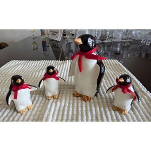 Vintage Takahashi San Francisco ceramic penguin figurines    4 each